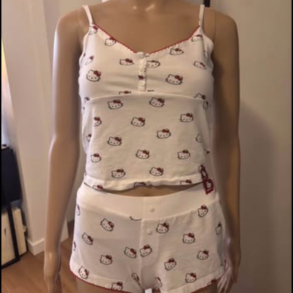 Hello Kitty Women's White Sleepwear Set